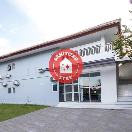 Oyo 2270 Hotel Taman Wirama Denpasa Buitenkant foto