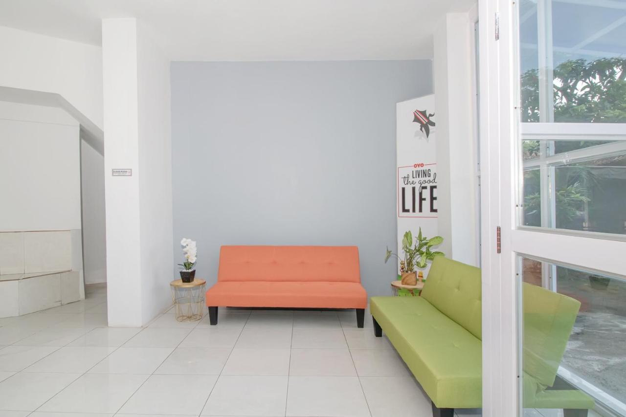 Oyo 2270 Hotel Taman Wirama Denpasa Buitenkant foto