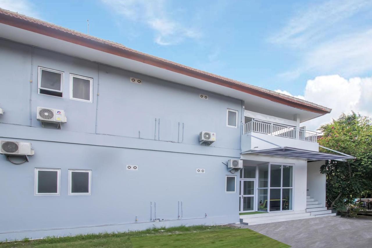 Oyo 2270 Hotel Taman Wirama Denpasa Buitenkant foto