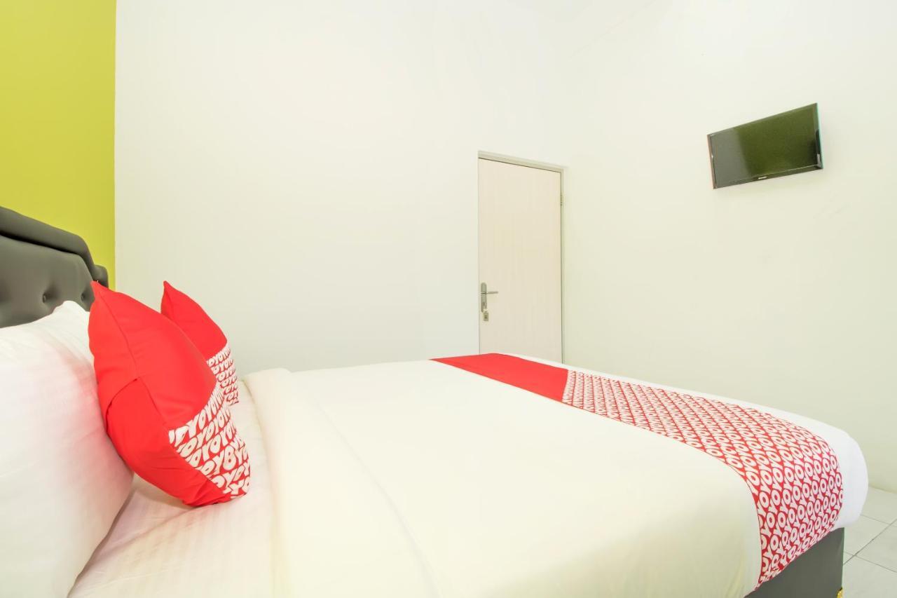 Oyo 2270 Hotel Taman Wirama Denpasa Buitenkant foto